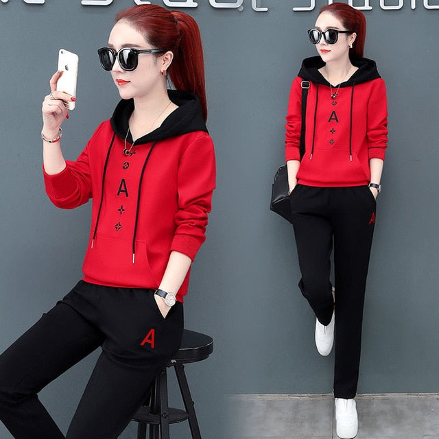 New Fashion Plus Velvet Long Sleeved Women's Sports Two Piece Plus Size Two Piece Set Loose Pink Red Black Spring and Autumn