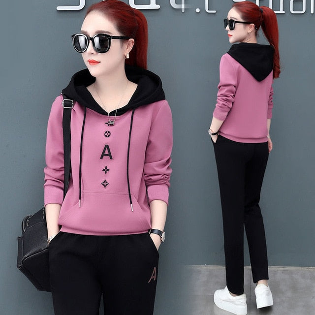 New Fashion Plus Velvet Long Sleeved Women's Sports Two Piece Plus Size Two Piece Set Loose Pink Red Black Spring and Autumn